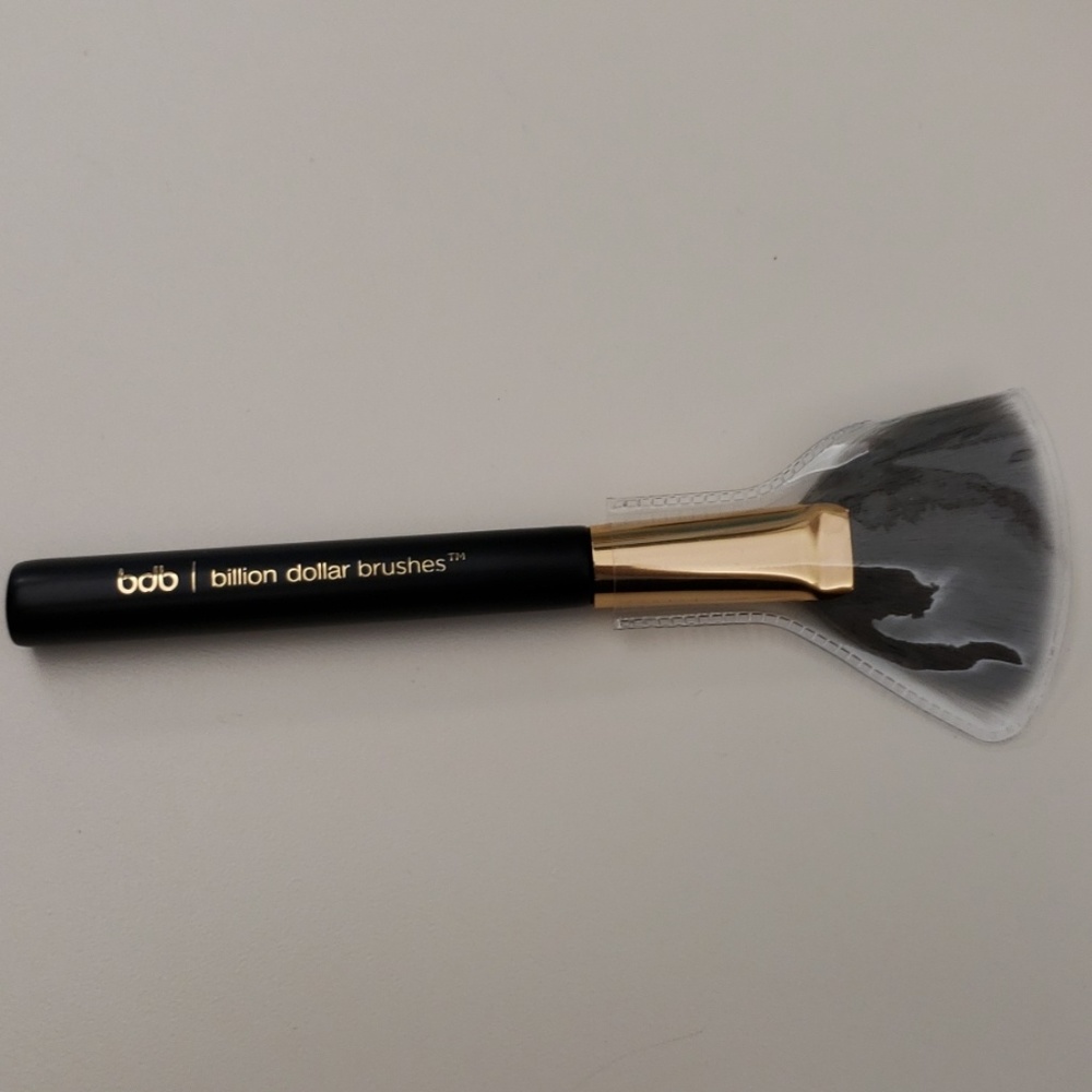 Fan brush - Picture 2 of 2